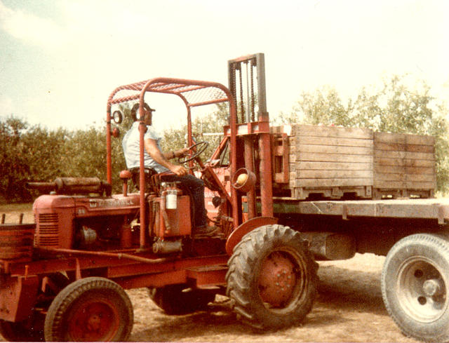 Loading Apples